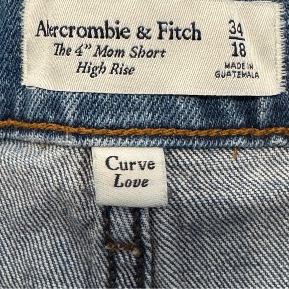 Abercrombie Curve Love 4” Mom Shorts High Rise Distressed 34 - Picture 4 of 6
